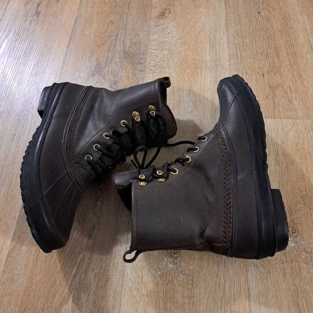 UGG stylish brown
